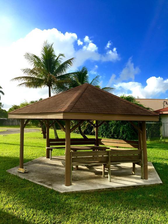 Coral Roc Motel Флорида Сити Екстериор снимка