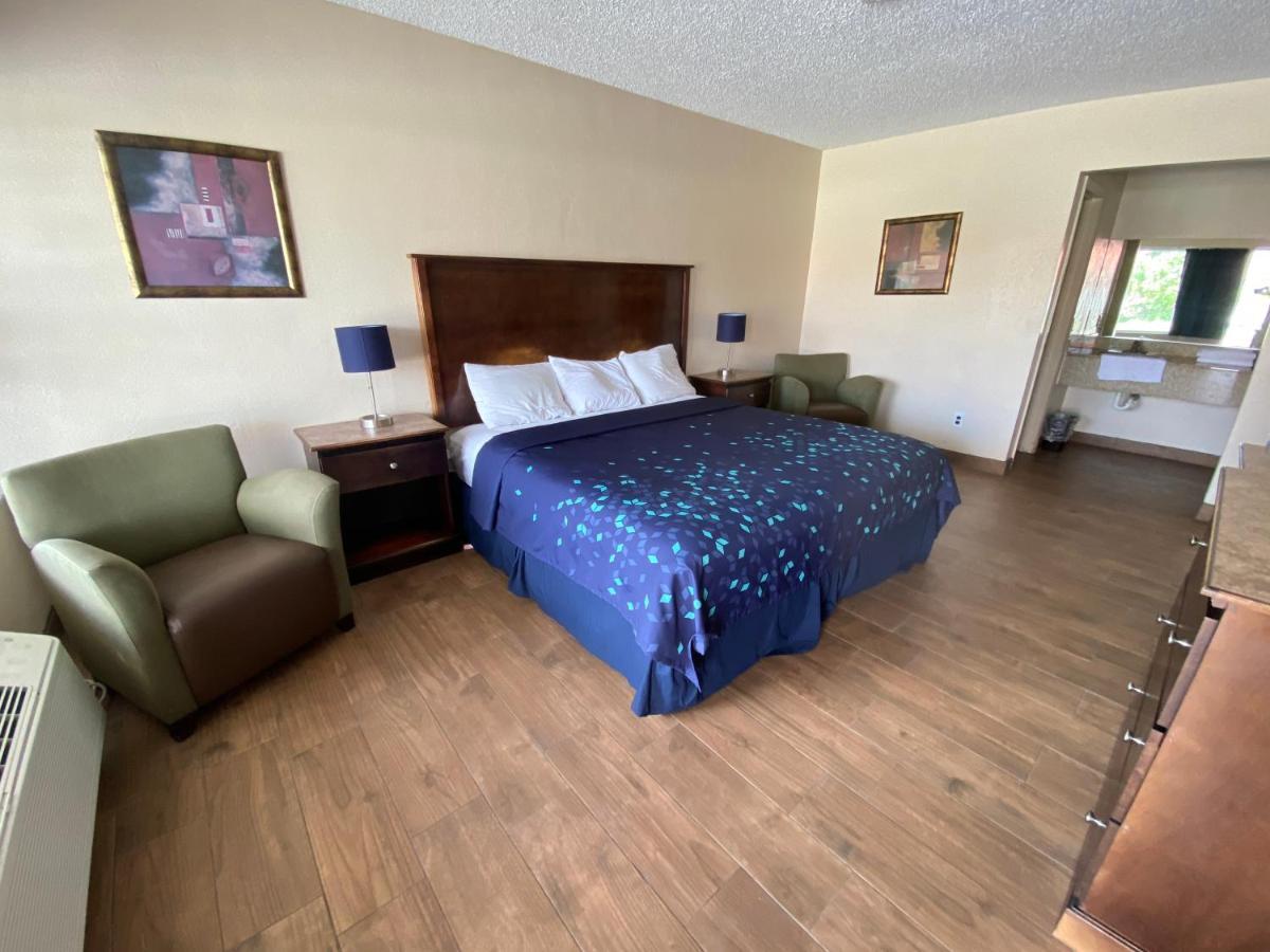 Coral Roc Motel Флорида Сити Екстериор снимка
